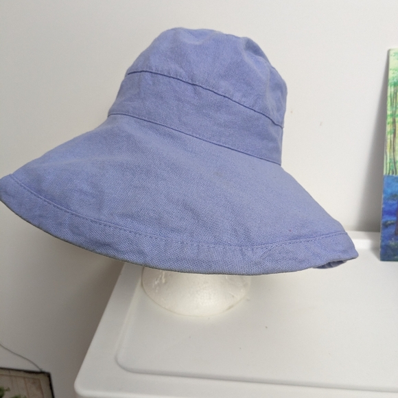 Scala hat - Picture 2 of 7